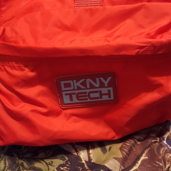 Backpack - Picture 4 of 4